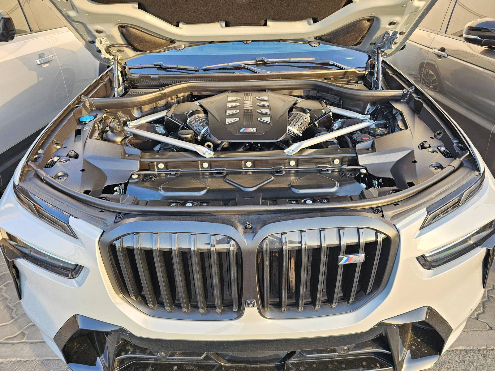 2025 BMW X7 M60I — 3401 Miles — Lot 41938338 — Souq - Marhaba Auctions Used Cars - Image 12