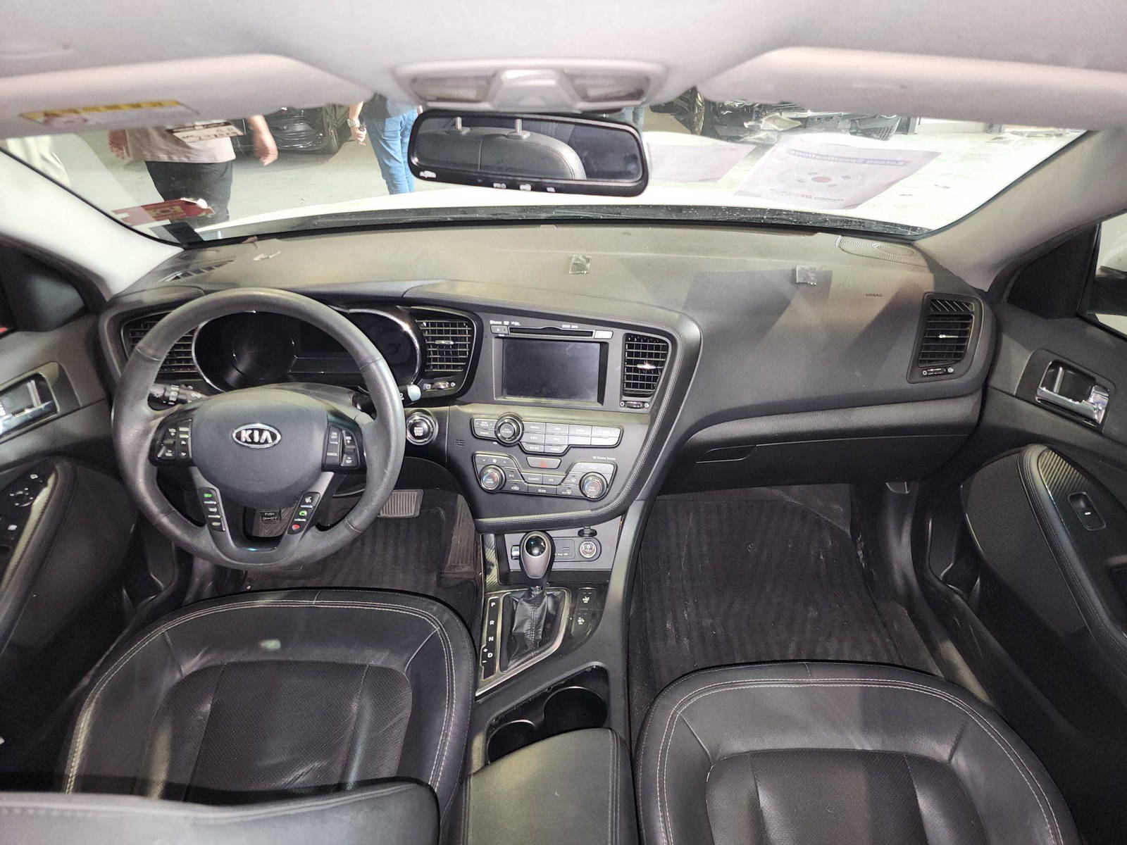 2012 KIA K5 — 243009 KM — Lot 005974 — Main - Marhaba Auctions Used Cars - Image 8