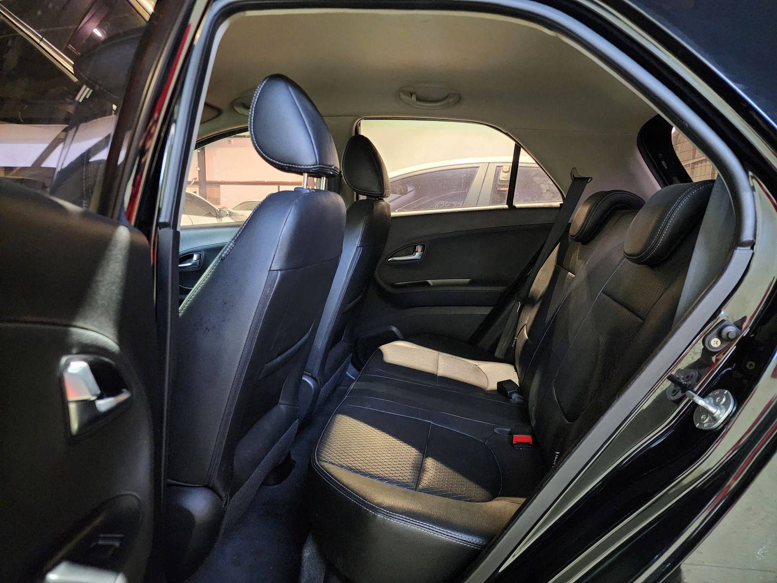 2012 KIA MORNING — 64733 KM — Lot 012669 — Al Quoz - Marhaba Auctions Used Cars - Image 7