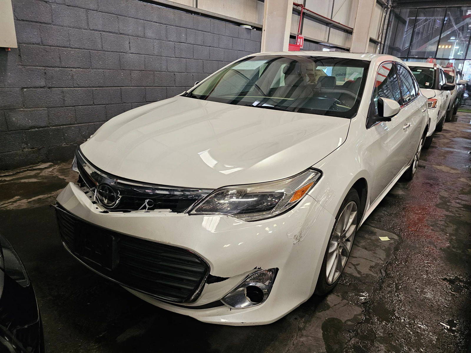 TOYOTA AVALON 2014 - Marhaba Auction Used Cars - Image 3