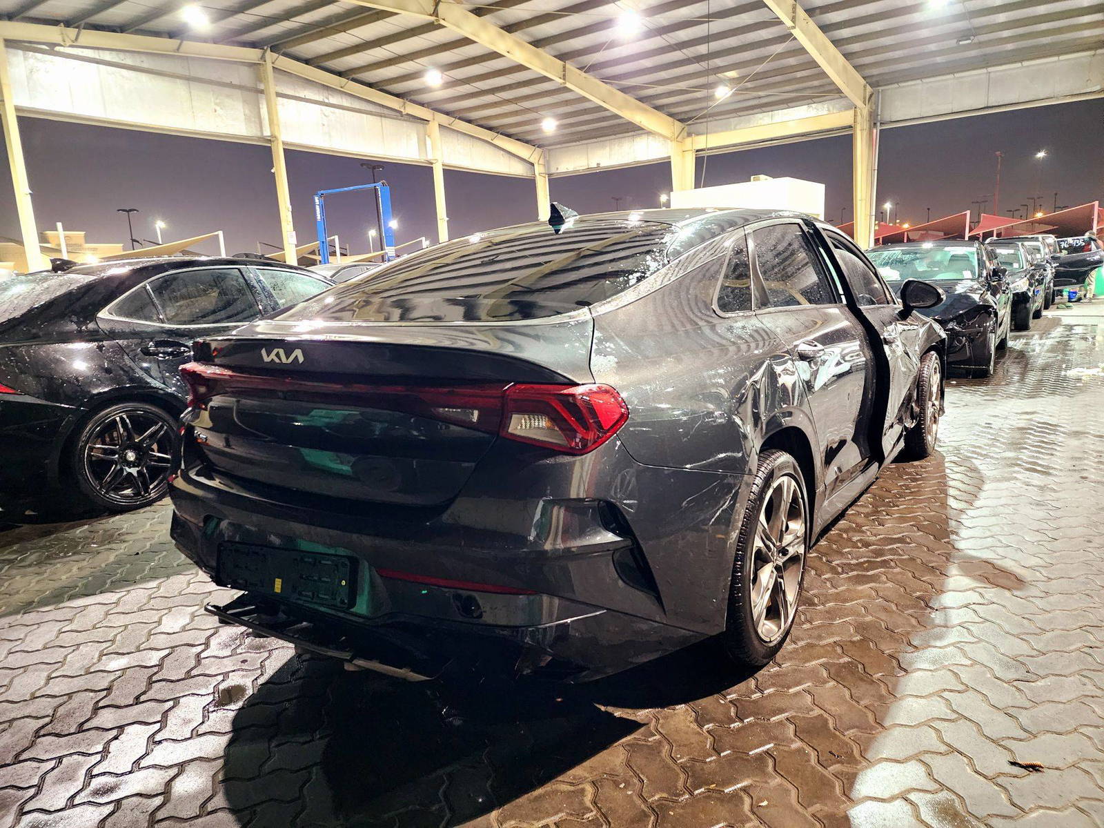 2022 KIA K5 — 22115 KM — Lot 152717 — Souq - Marhaba Auctions Used Cars - Image 5
