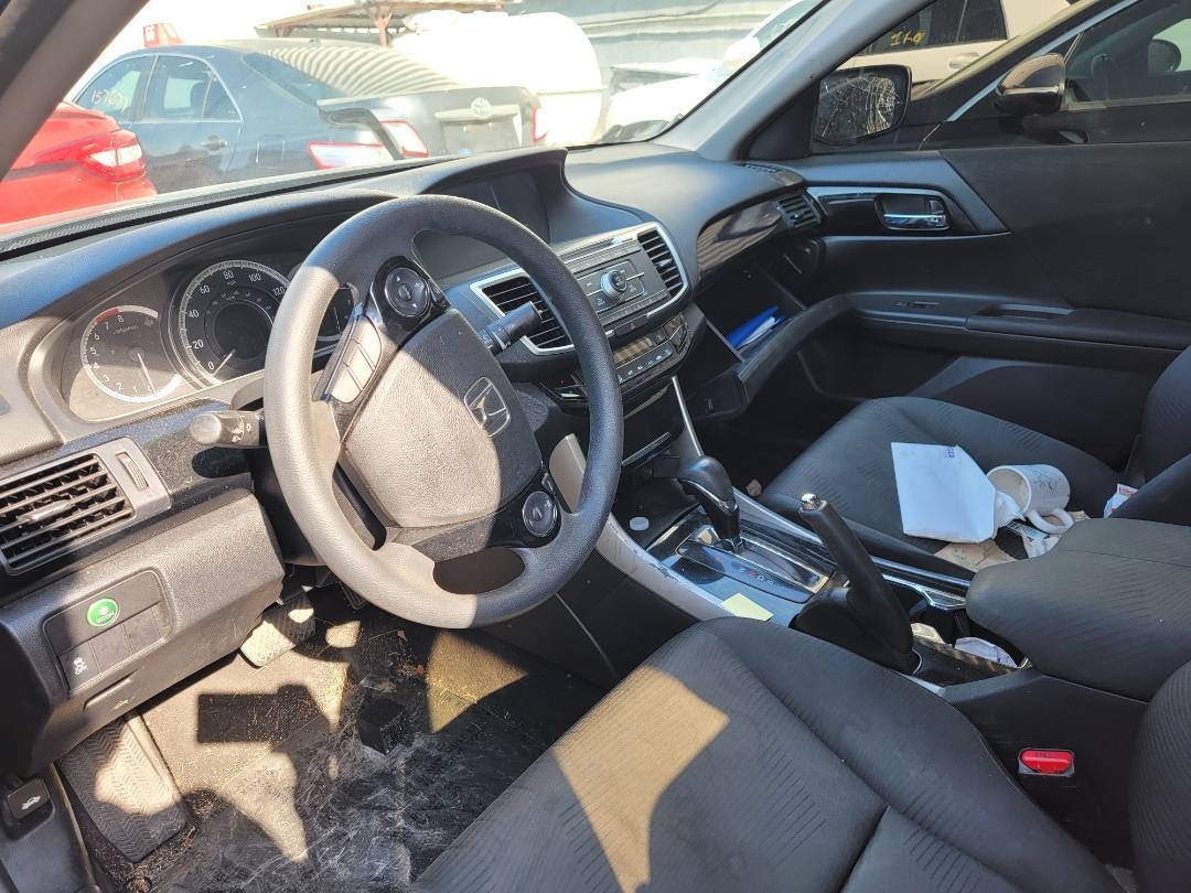 2017 HONDA ACCORD — 134087 Miles — Lot 65819723 - Marhaba Auctions Used Cars - Image 6