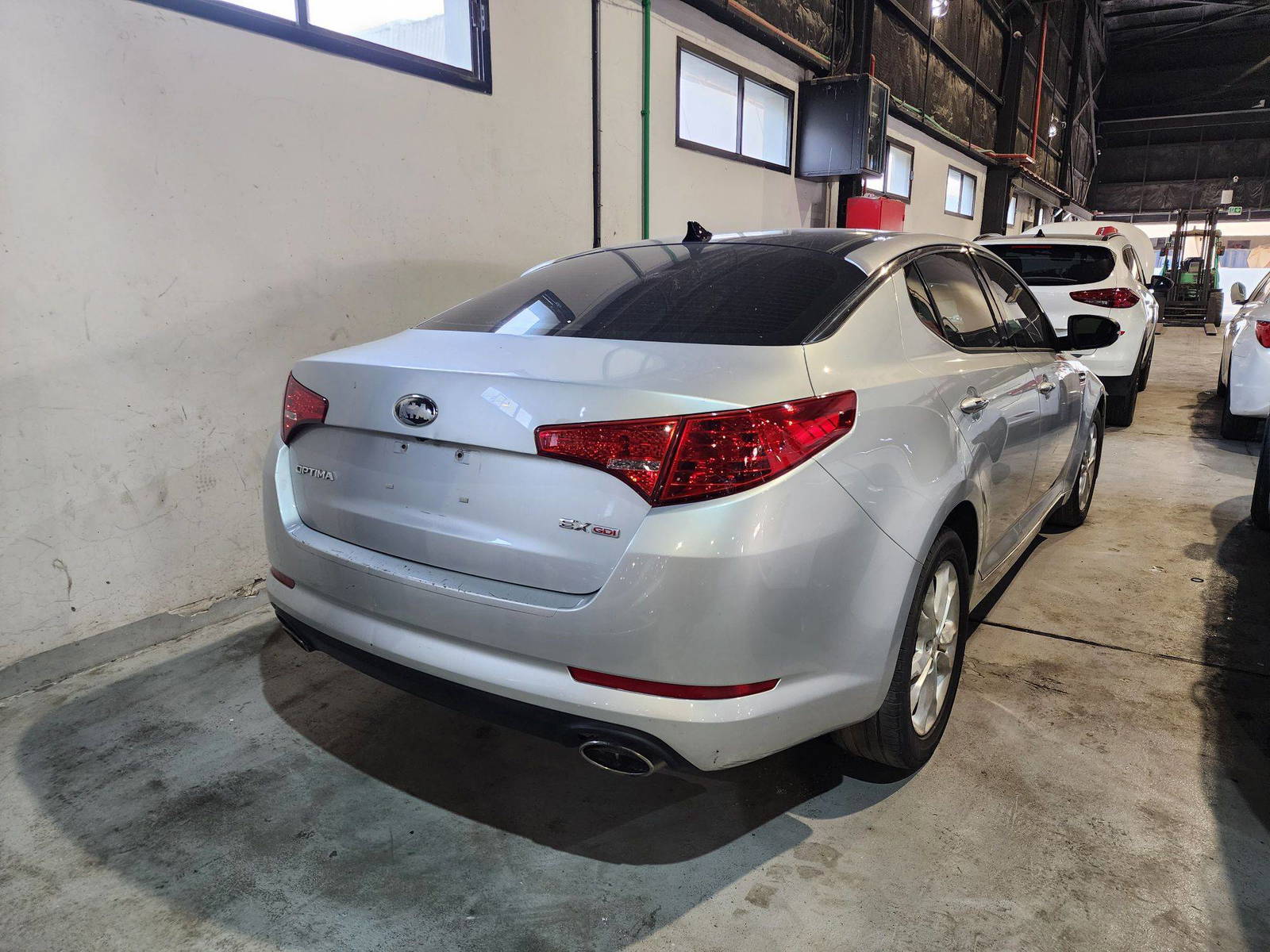 2013 KIA OPTIMA — 221730 Miles — Lot 104088 — Ind. 12 - Marhaba Auctions Used Cars - Image 5