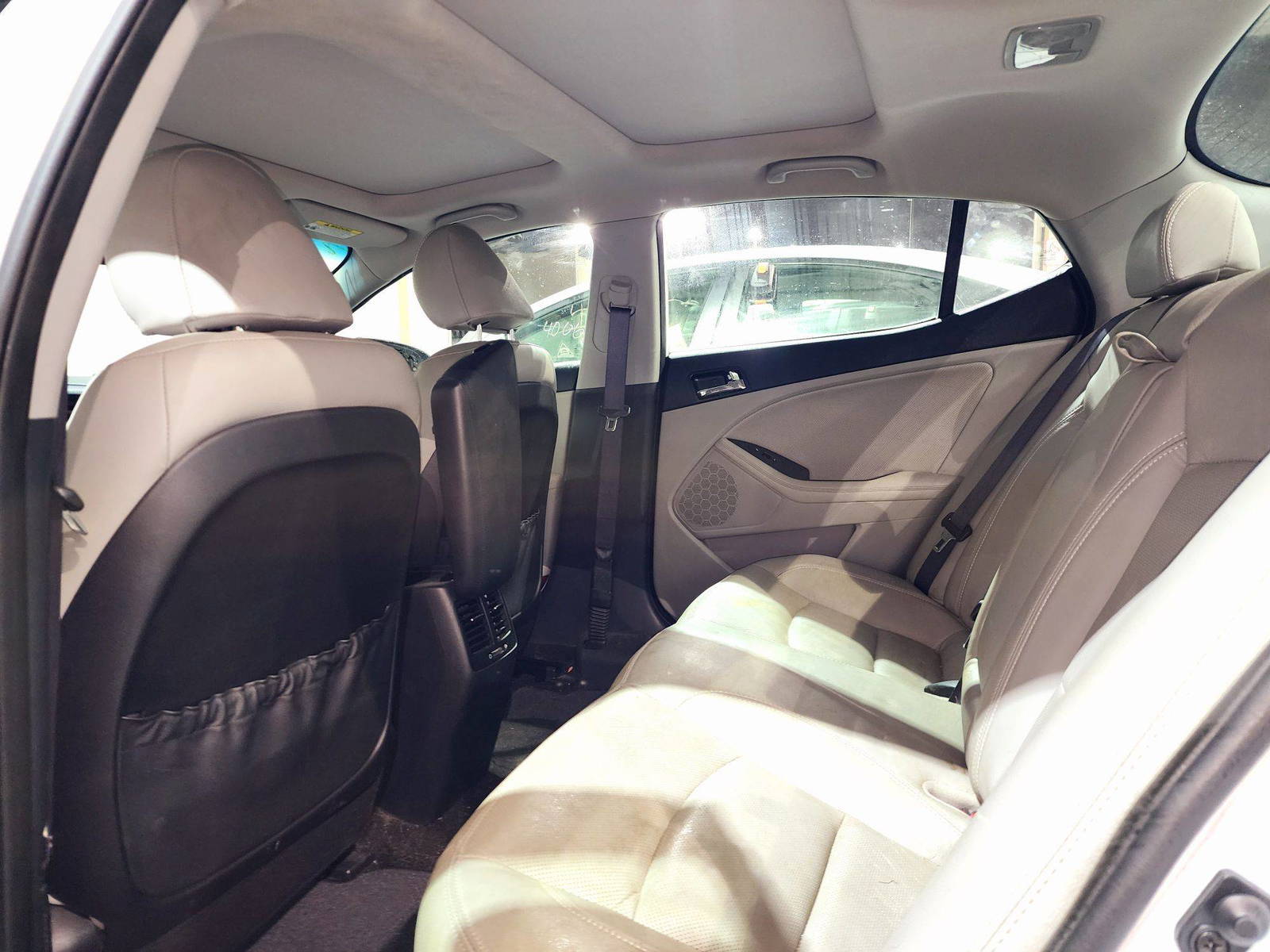 2012 KIA OPTIMA — 97946 Miles — Lot 64CG014724 — Souq - Marhaba Auctions Used Cars - Image 6