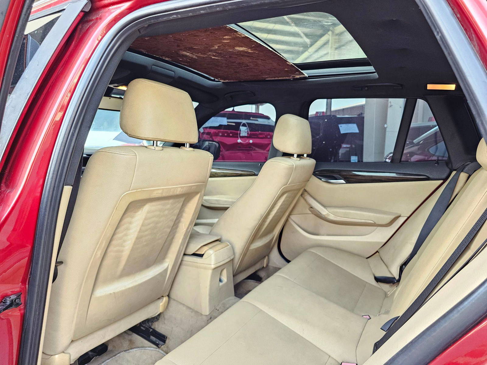 2012 BMW X1 — 242042 KM — Lot CVN98539 — Souq - Marhaba Auctions Used Cars - Image 6