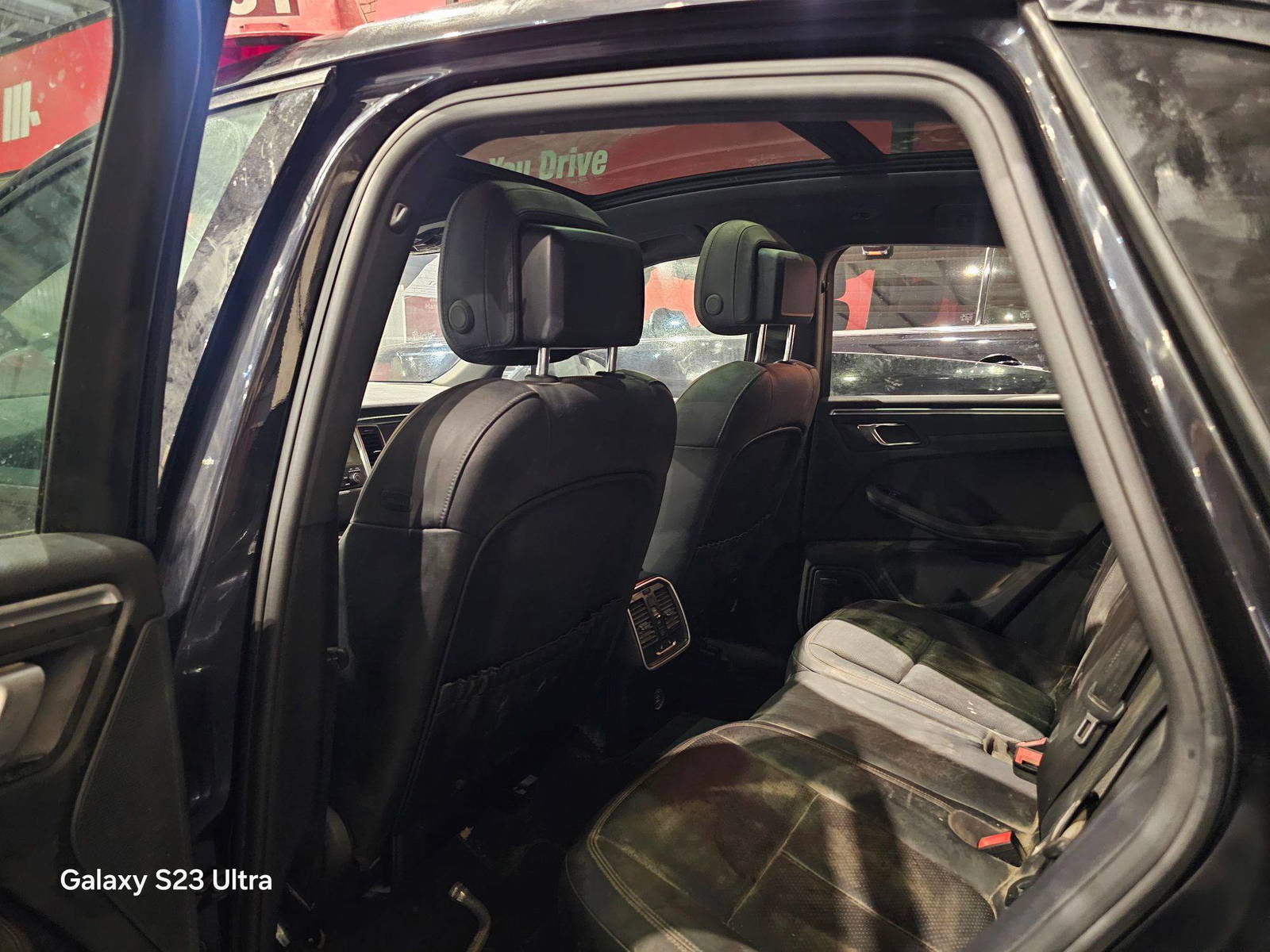 PORSCHE MACAN 2018 - Marhaba Auction Used Cars - Image 7