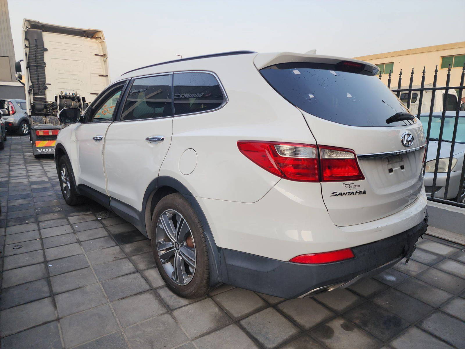 HYUNDAI SANTA FE 2016 - Marhaba Auction Used Cars - Image 5