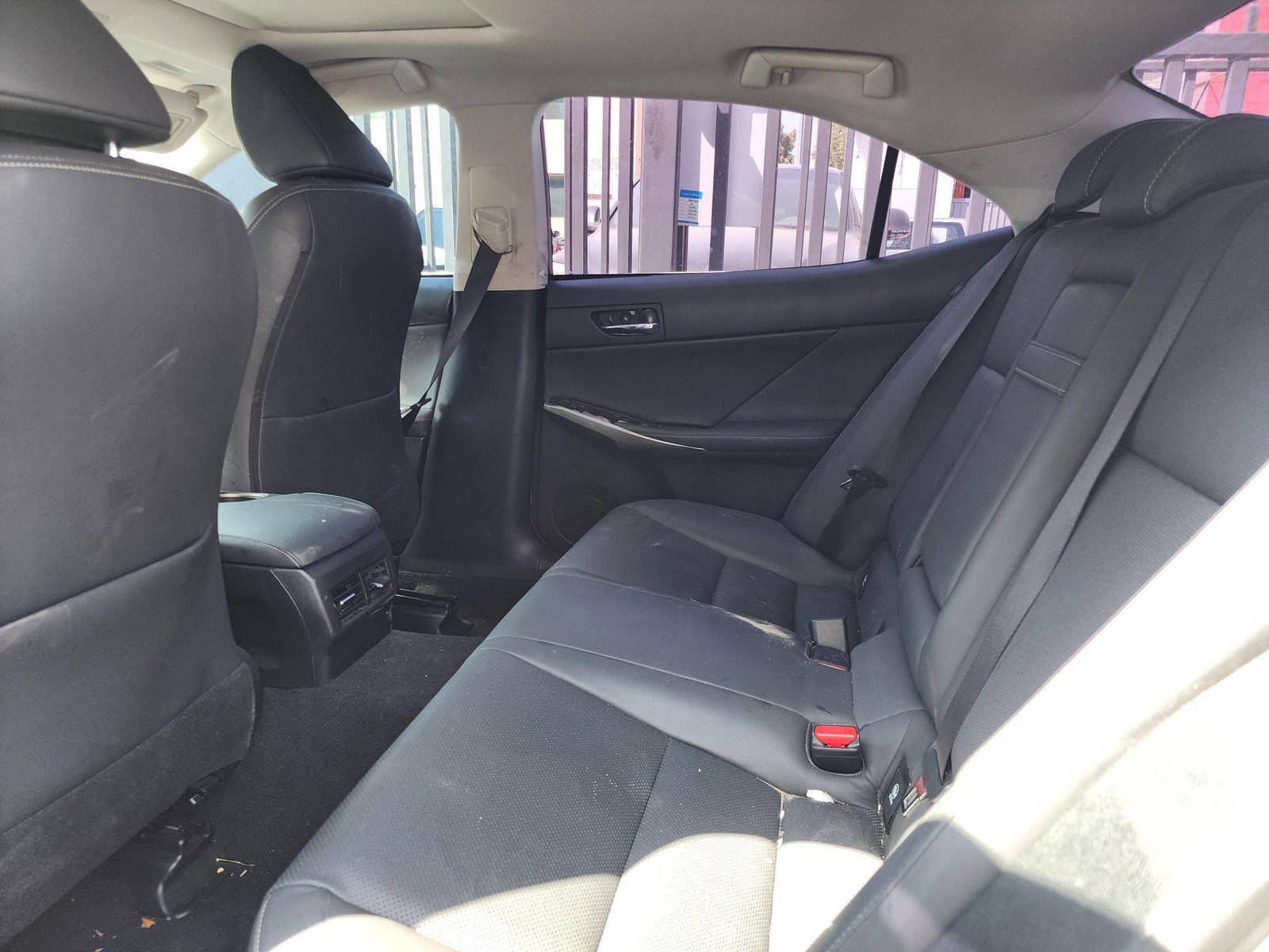 2016 LEXUS IS 200T — 65851 Miles — Lot 30481 — Al Quoz - Marhaba Auctions Used Cars - Image 7