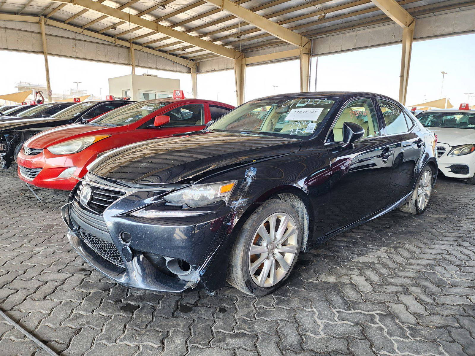 2014 LEXUS IS 250 — 175698 Miles — Lot 24E5011203 — Souq - Marhaba Auctions Used Cars - Image 5