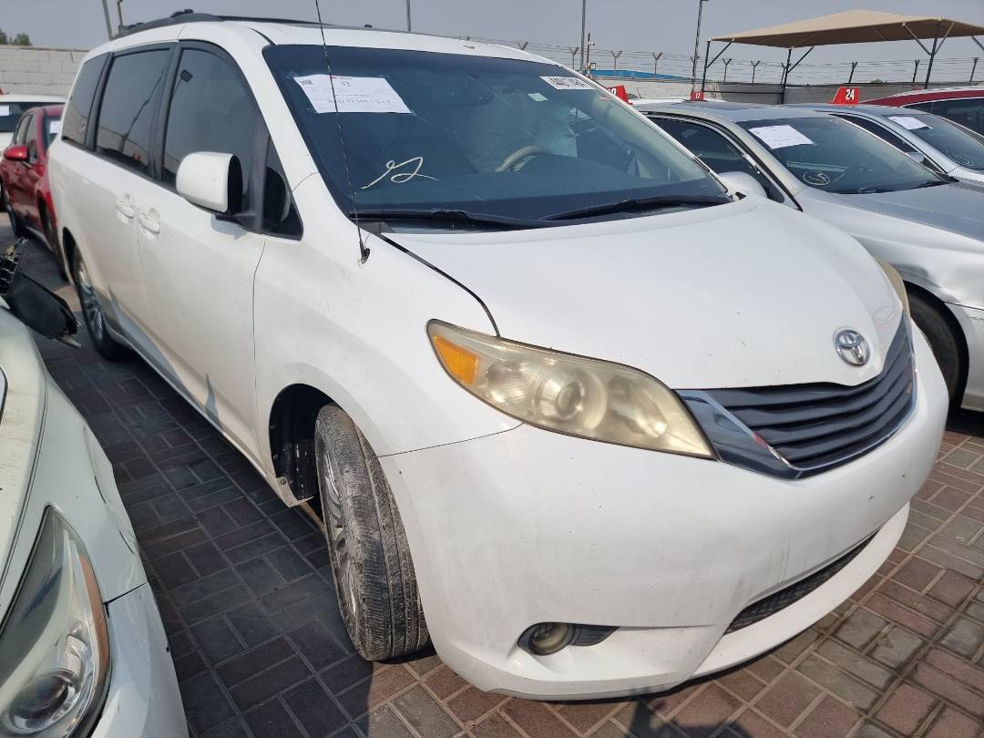 TOYOTA SIENNA 2013 - Marhaba Auction Used Cars - Image 4