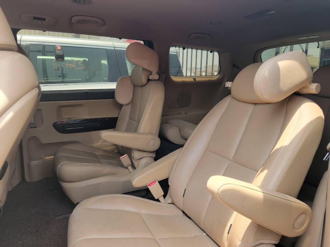 2019 KIA CARNIVAL LX — 77034 KM — Lot 480428 — Main - Marhaba Auctions Used Cars - Image 6