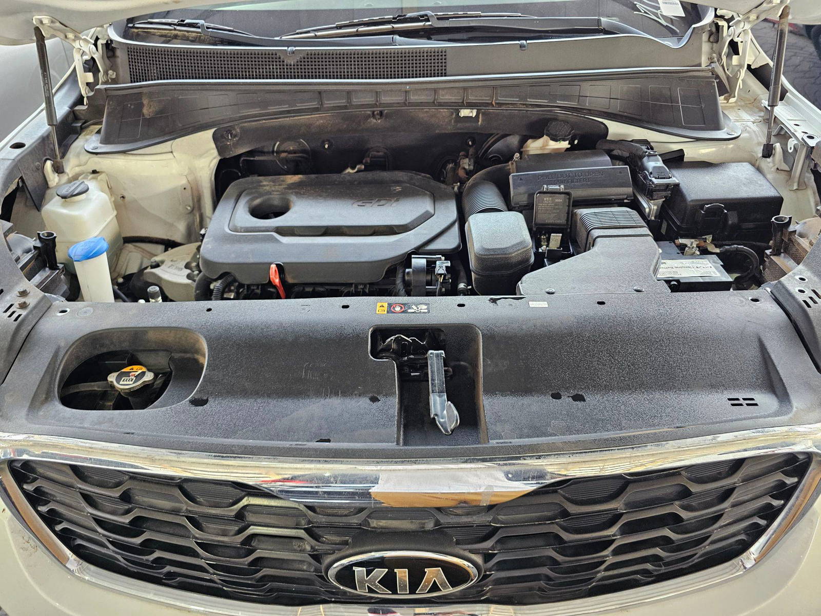 2020 KIA SORENTO — 95612 Miles — Lot 47490945 — Souq - Marhaba Auctions Used Cars - Image 10