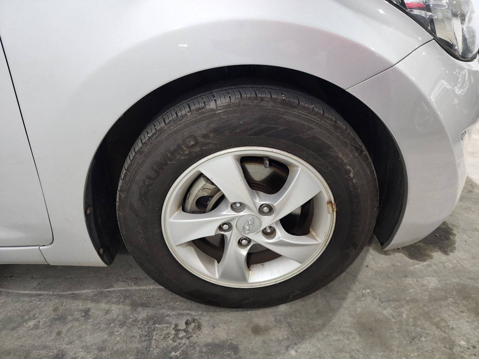 HYUNDAI AVANTE 2011 - Marhaba Auction Used Cars - Image 11