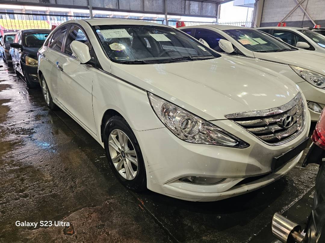 2011 HYUNDAI SONATA — 200598 KM — Lot 243382 — Main - Marhaba Auctions Used Cars - Image 4