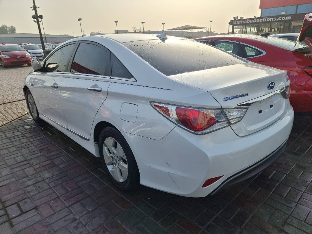 2012 HYUNDAI SONATA — 194715 Miles — Lot 124578 — Ind. 12 - Marhaba Auctions Used Cars - Image 5