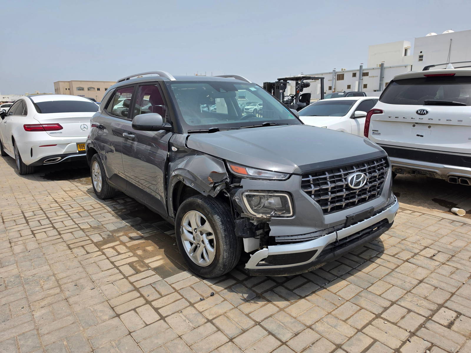 2020 HYUNDAI VENUE SEL — 130831 Miles — Lot 049052 - Marhaba Auctions Used Cars - Image 3