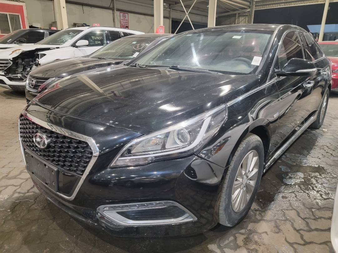 2018 HYUNDAI SONATA — 71693 KM — Lot Y004608 — Main - Marhaba Auctions Used Cars - Image 4