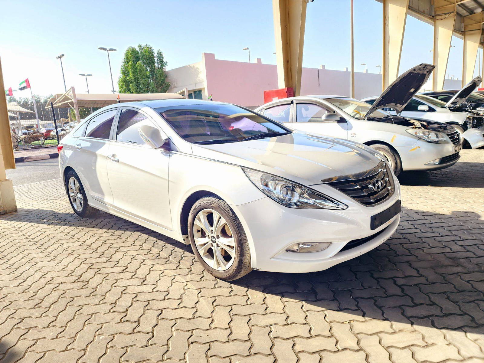 2010 HYUNDAI SONATA — 153693 KM — Lot 149740 — Main - Marhaba Auctions Used Cars - Image 4