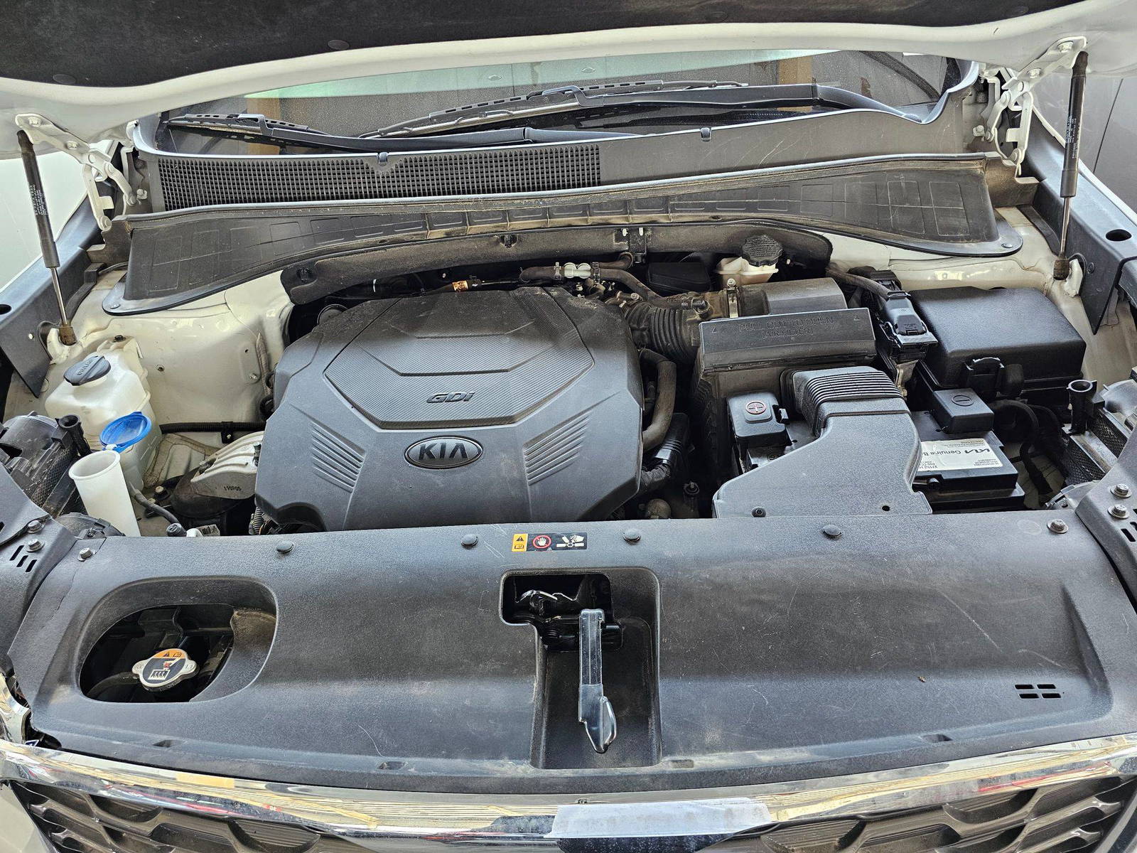 2020 KIA SORENTO — 59237 Miles — Lot 9LG656432 — Souq - Marhaba Auctions Used Cars - Image 12