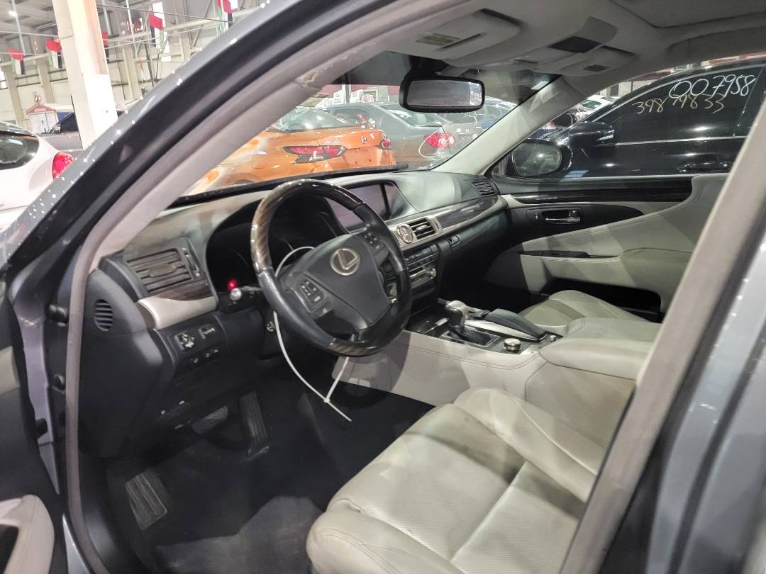 2014 LEXUS LS 460 — 104276 Miles — Lot E5130507 — Main - Marhaba Auctions Used Cars - Image 6
