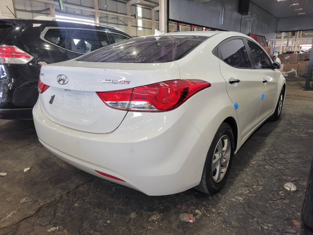 2011 HYUNDAI AVANTE — 186307 KM — Lot 160082 — Main - Marhaba Auctions Used Cars - Image 4