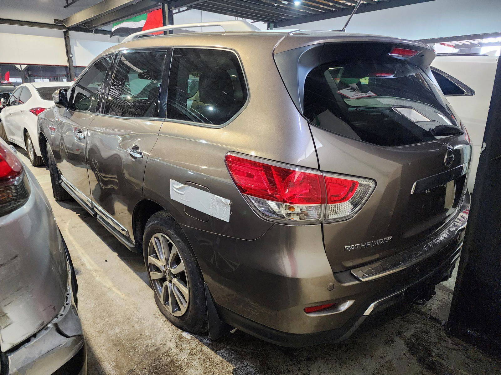 2014 NISSAN PATHFINDER — 173304 Miles — Lot C617511 — Main - Marhaba Auctions Used Cars - Image 5