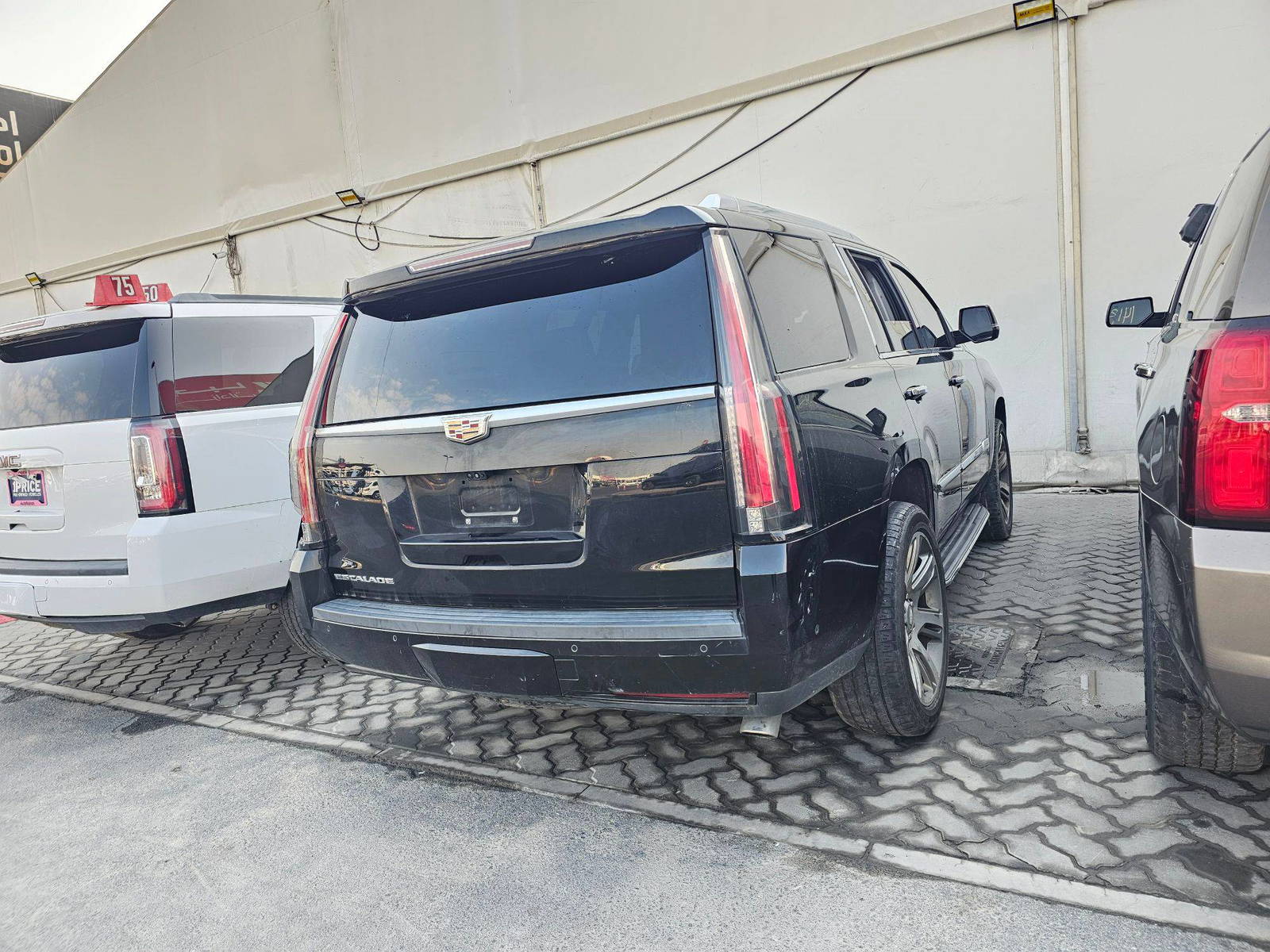 CADILLAC ESCALADE 2017 - Marhaba Auction Used Cars - Image 3