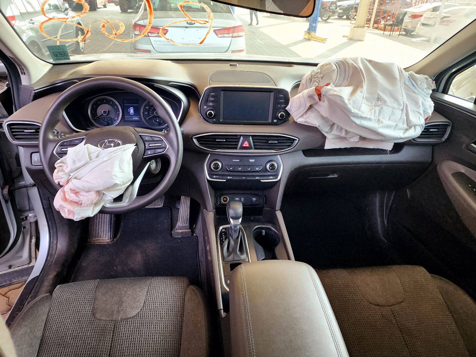 2019 HYUNDAI SANTA FE — 90965 Miles — Lot 68665324 — Souq - Marhaba Auctions Used Cars - Image 7