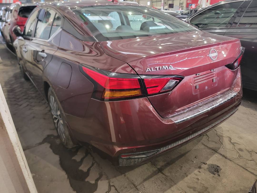 2023 NISSAN ALTIMA — 46229 Miles — Lot 40221903 — Main - Marhaba Auctions Used Cars - Image 3
