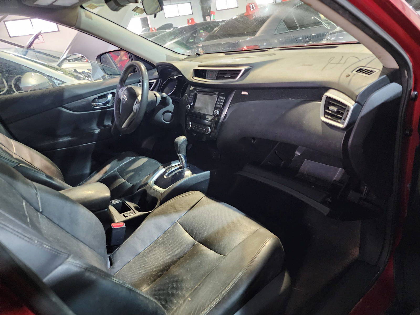 2014 NISSAN ROGUE — 202905 Miles — Lot 829095 — Al Quoz - Marhaba Auctions Used Cars - Image 9