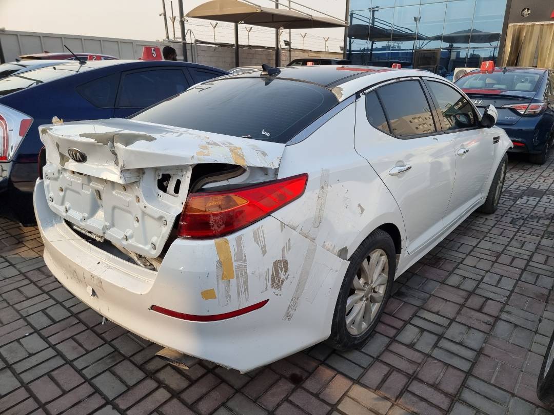 2015 KIA OPTIMA — 186066 Miles — Lot 6FG369598 — Ind. 12 - Marhaba Auctions Used Cars - Image 4