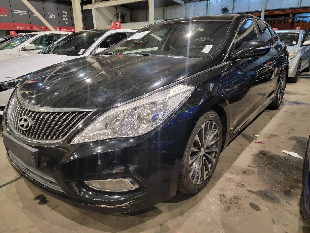 2013 HYUNDAI GRANDEUR — 174292 KM — Lot 244380 — Main - Marhaba Auctions Used Cars - Image 5