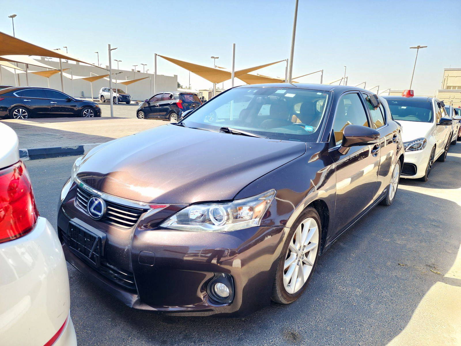 2012 LEXUS CT 200h — 237260 Miles — Lot 1C2112584 — Souq - Marhaba Auctions Used Cars - Image 4