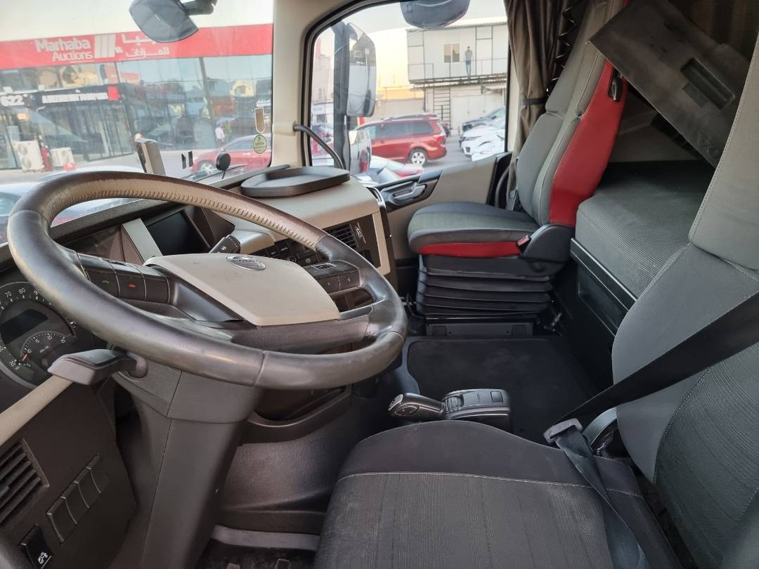 2016 VOLVO FH-Series — 848225 KM — Lot B777542 — Ind. 12 - Marhaba Auctions Used Cars - Image 8