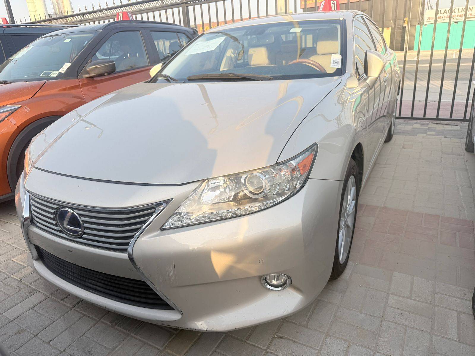 LEXUS ES 300H 2015 - Marhaba Auction Used Cars - Image 12