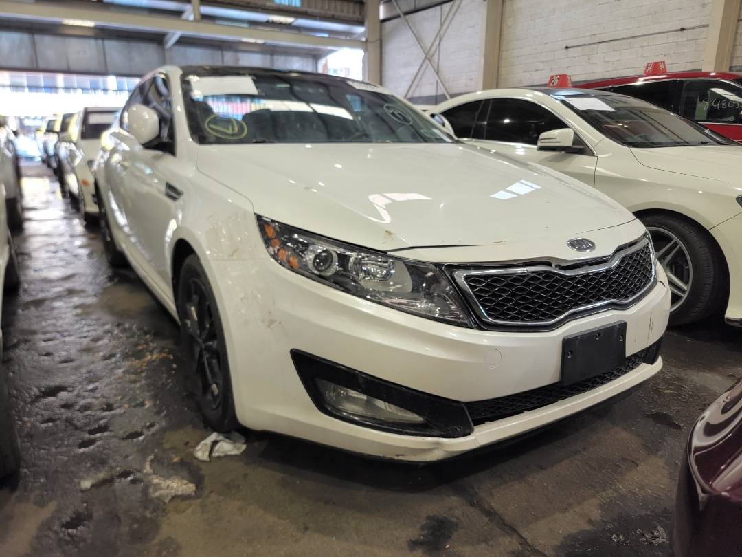 2011 KIA OPTIMA — 170118 Miles — Lot B5163880 — Souq - Marhaba Auctions Used Cars - Image 4