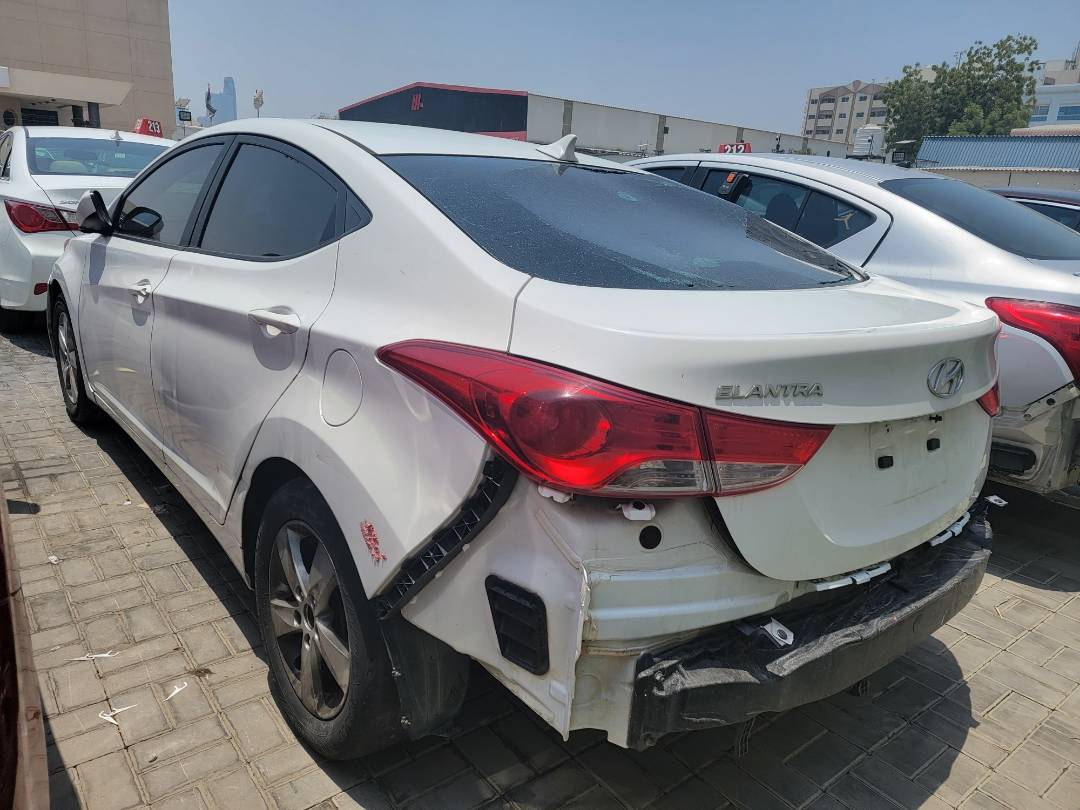 2012 HYUNDAI ELANTRA — 234661 Miles — Lot 38338437 — Souq - Marhaba Auctions Used Cars - Image 4