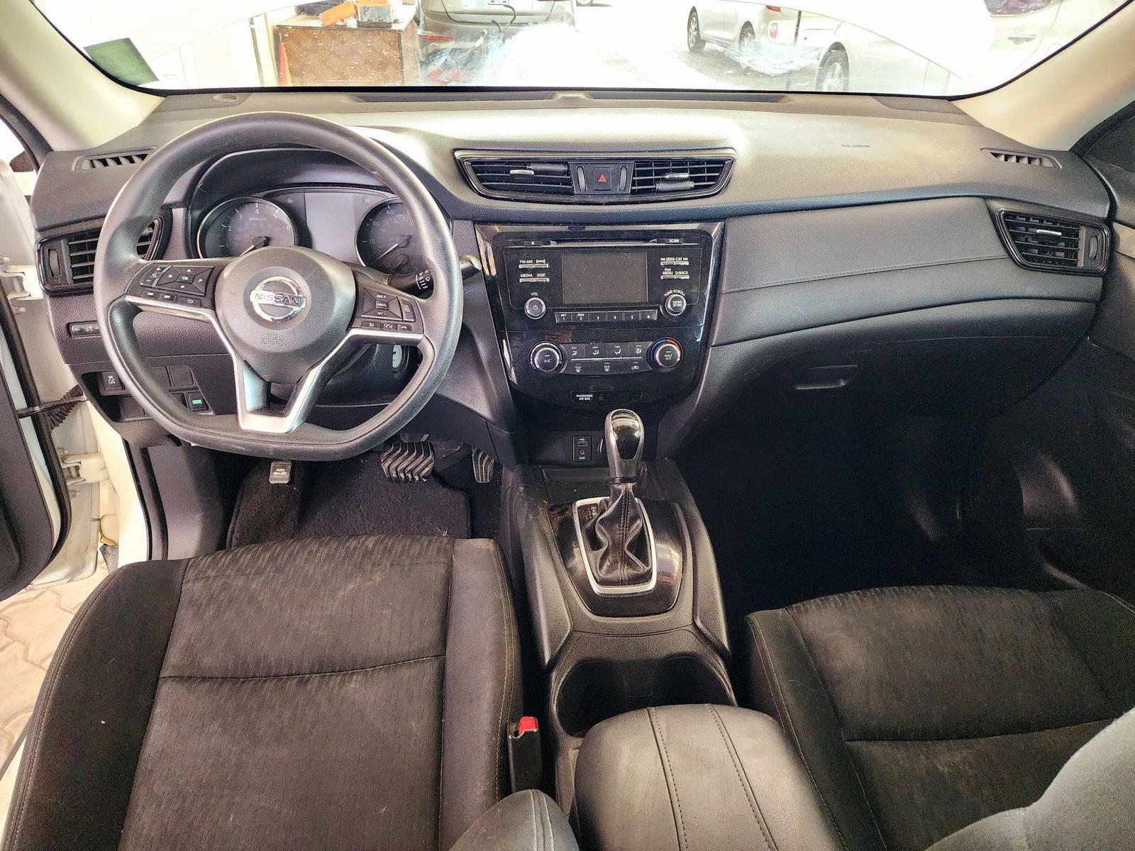 2017 NISSAN ROGUE — 142177 Miles — Lot MT0HP549485 — Souq - Marhaba Auctions Used Cars - Image 7
