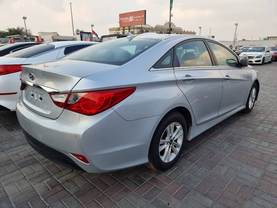 2014 HYUNDAI SONATA — 146101 Miles — Lot 215487 — Ind. 12 - Marhaba Auctions Used Cars - Image 5