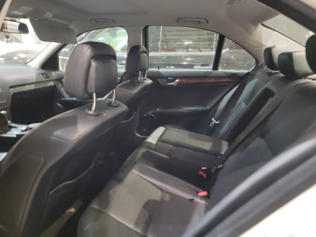 MERCEDES BENZ C300 2011 - Marhaba Auction Used Cars - Image 6