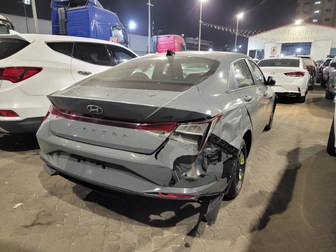 2021 HYUNDAI ELANTRA — 71249 KM — Lot MU187960 — Main - Marhaba Auctions Used Cars - Image 3