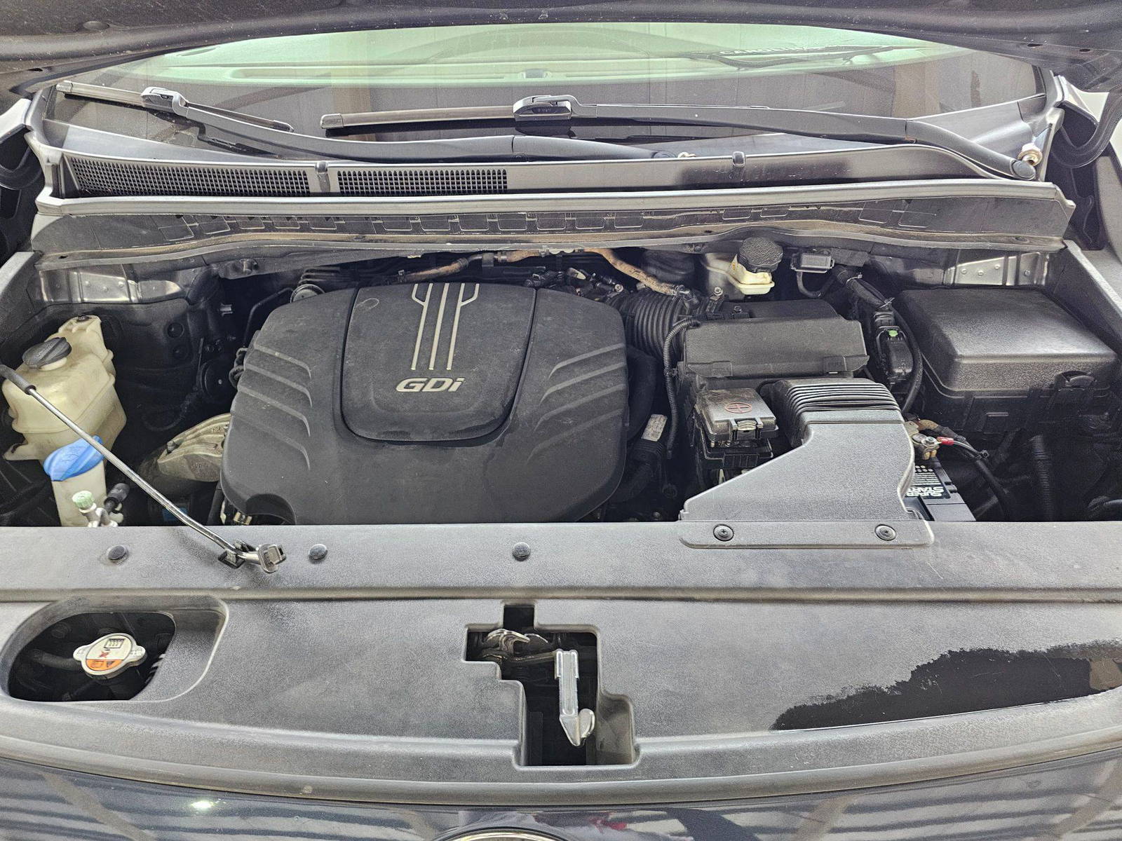 2015 KIA SEDONA — 166327 Miles — Lot 42931110 — Souq - Marhaba Auctions Used Cars - Image 12