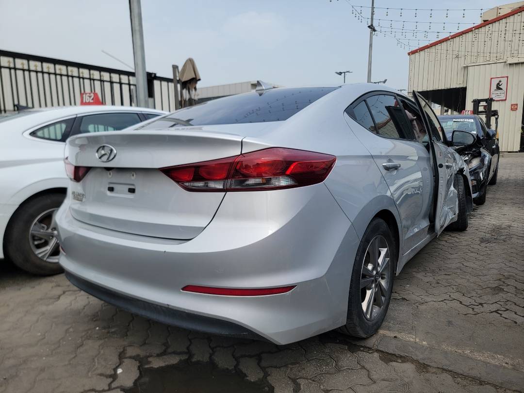 2018 HYUNDAI ELANTRA — 43322 Miles — Lot 91960 — Main - Marhaba Auctions Used Cars - Image 3
