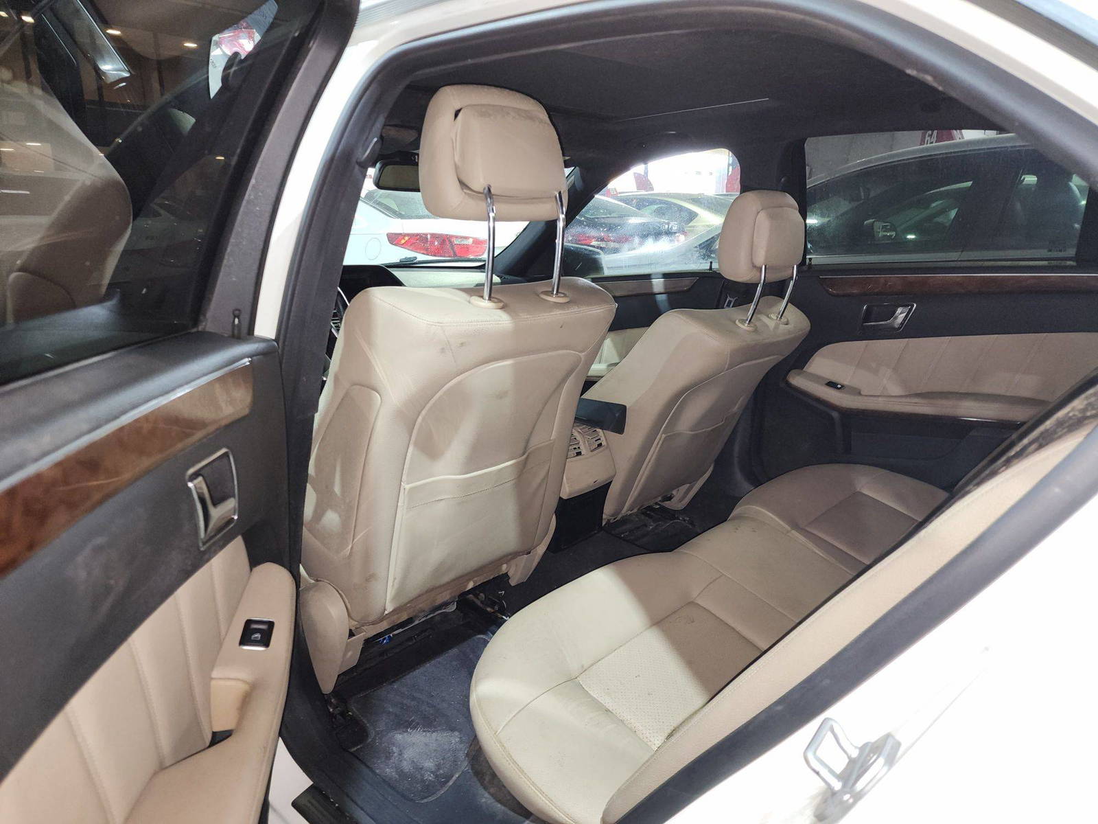 2011 MERCEDES BENZ E 350 — 201742 Miles — Lot 474175 — Al Quoz - Marhaba Auctions Used Cars - Image 7