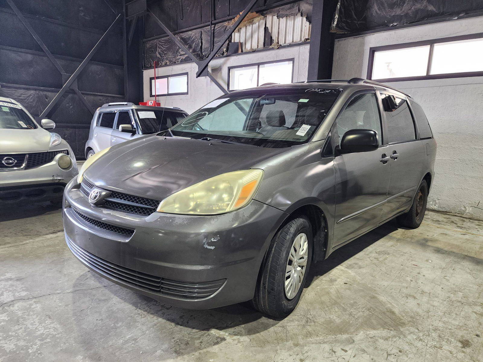 2004 TOYOTA SIENNA — 189816 Miles — Lot 58815744 — Souq - Marhaba Auctions Used Cars - Image 8