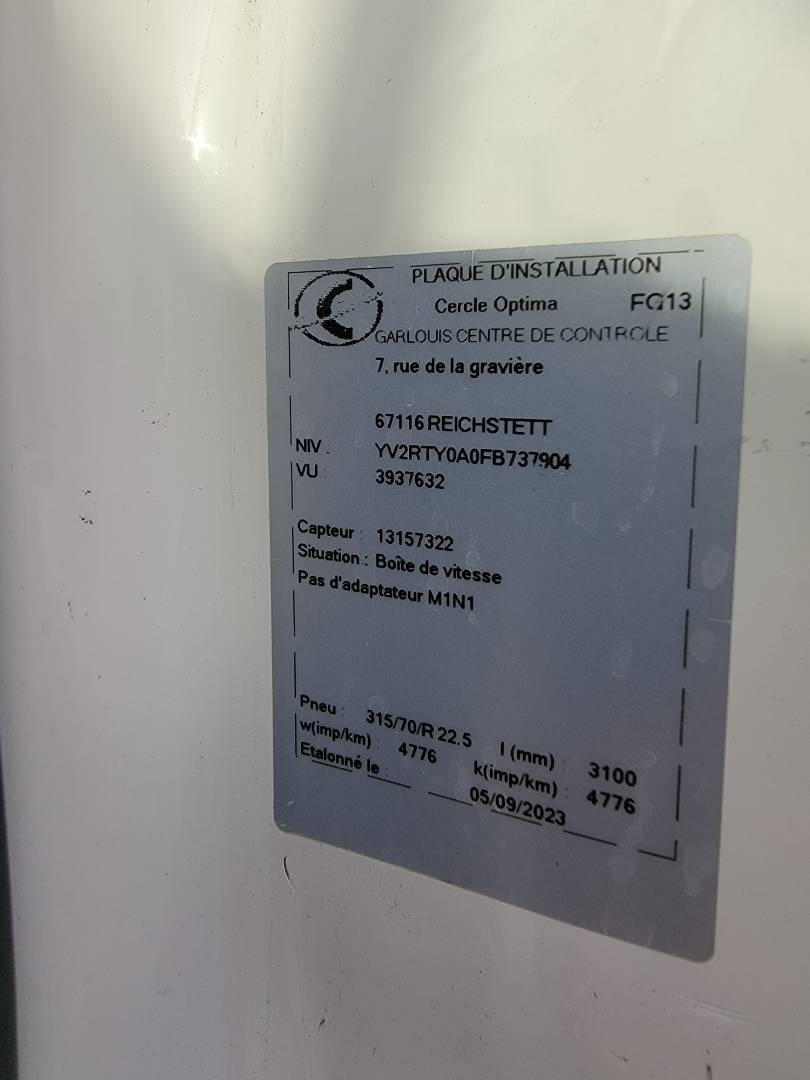 2015 VOLVO FH-Series — 973370 KM — Lot FB737904 — Main - Marhaba Auctions Used Cars - Image 7