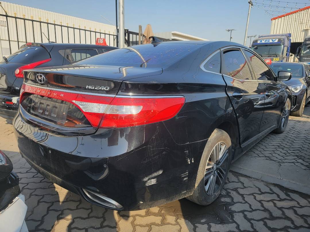 2014 HYUNDAI GRANDEUR — 236403 KM — Lot 48782 - Marhaba Auctions Used Cars - Image 3