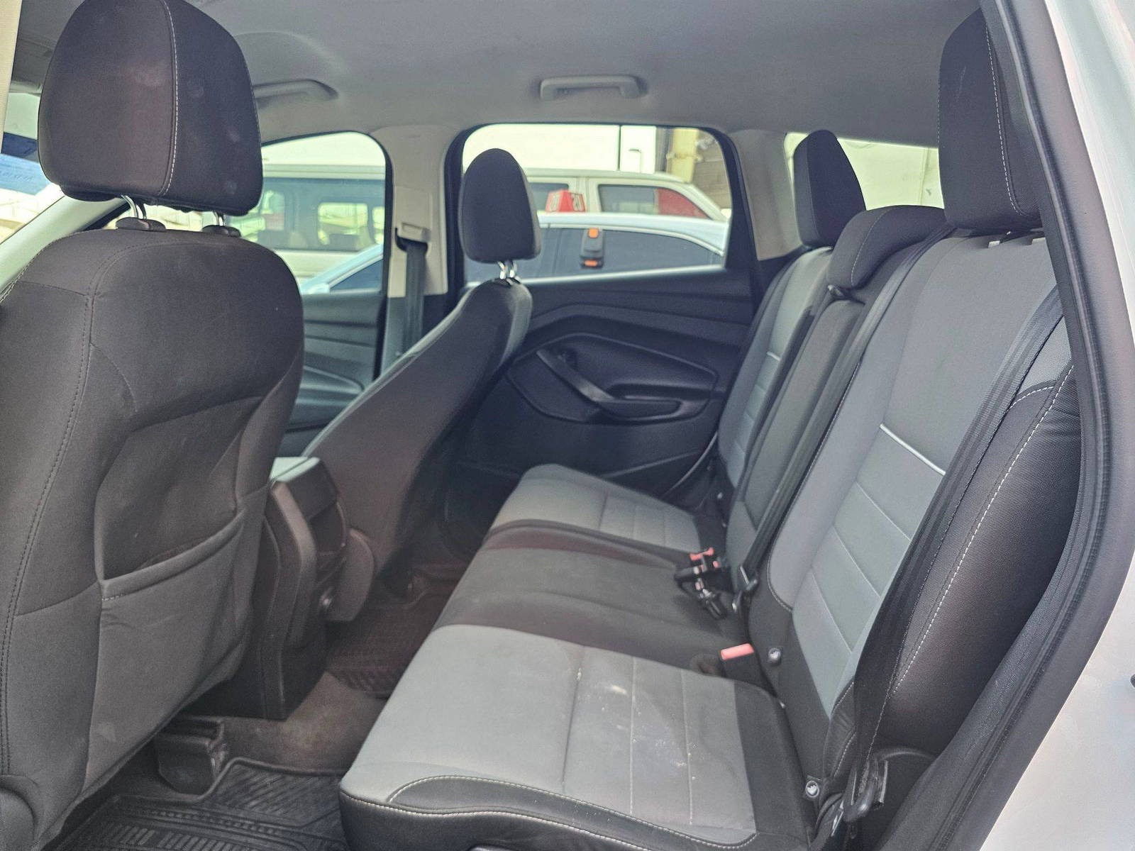 2013 FORD ESCAPE — 390197 KM — Lot GX6DUD18966 — Souq - Marhaba Auctions Used Cars - Image 6