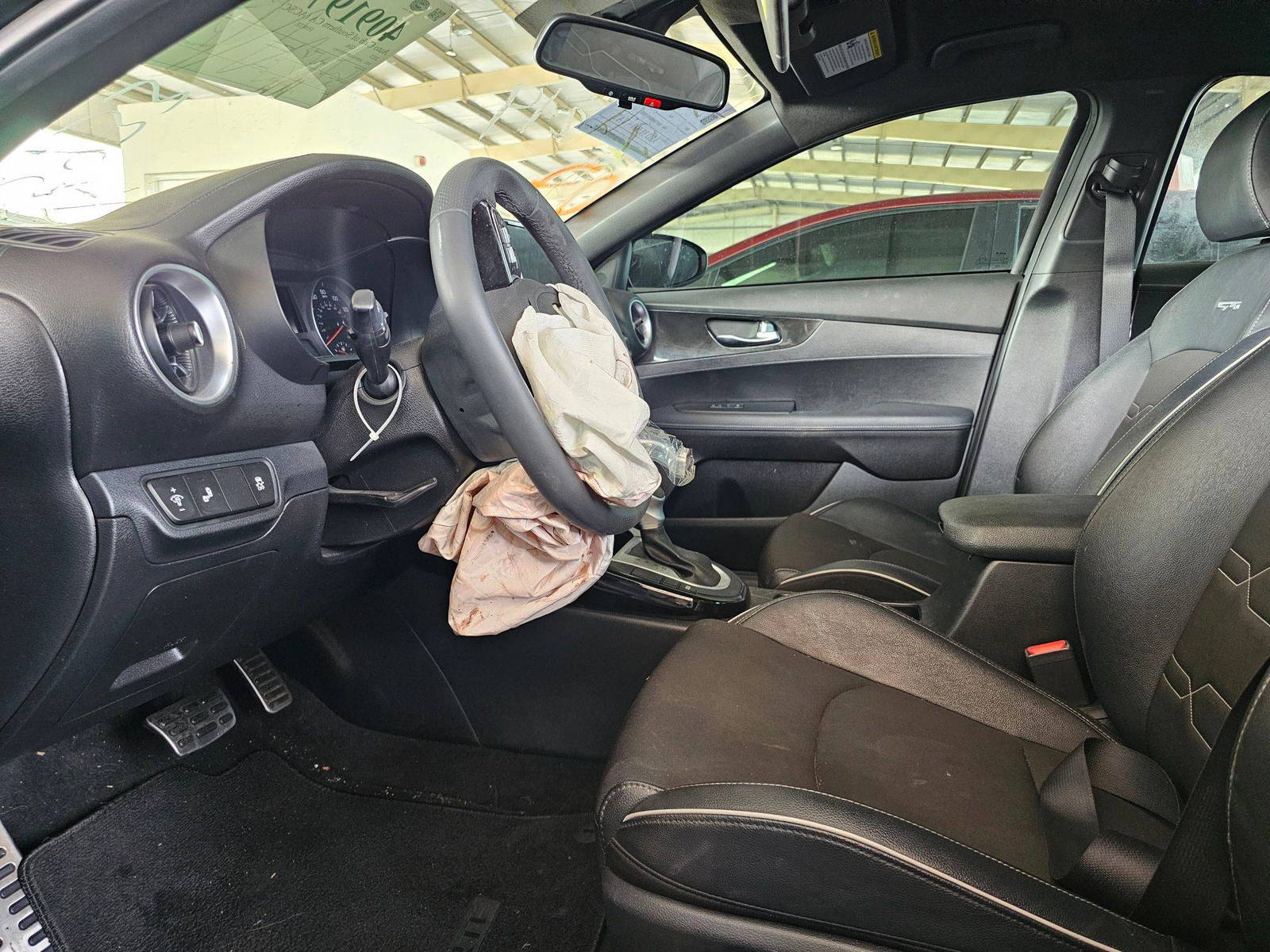 2023 KIA FORTE — 26684 Miles — Lot 40919745 — Al Surrah - Marhaba Auctions Used Cars - Image 8