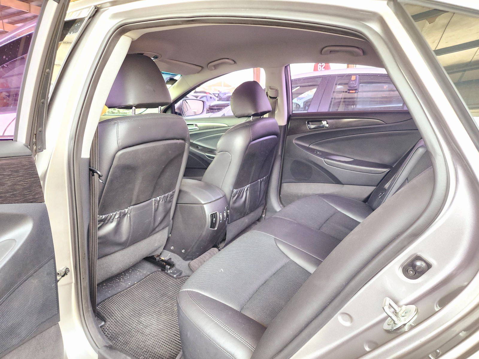 2014 HYUNDAI SONATA — 151611 KM — Lot ABEA61431 — Souq - Marhaba Auctions Used Cars - Image 6